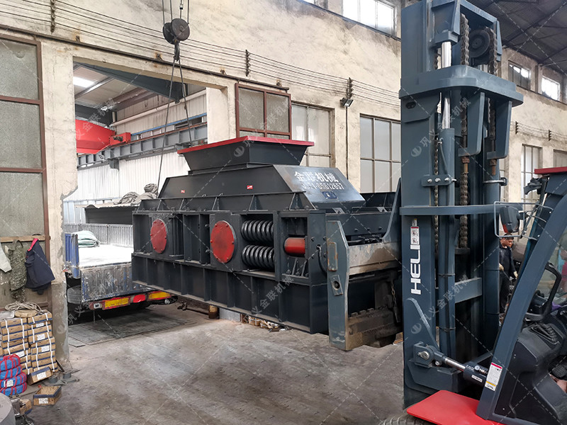 砂廠用1208型對輥破碎機制砂如何？廠家推薦