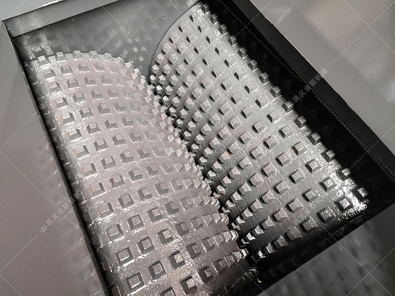 瀝青混合料性能不達(dá)標(biāo)？雙齒輥破碎機(jī)助你提升路面質(zhì)量